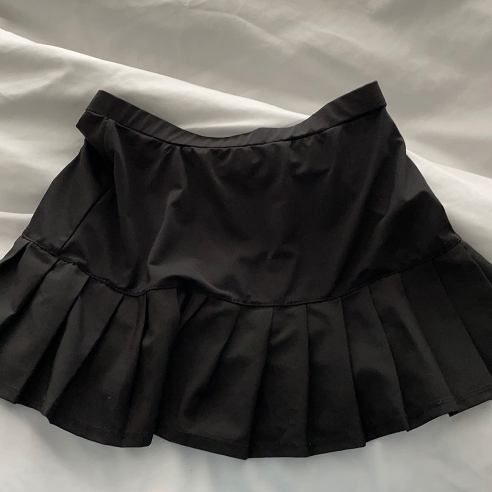 Black tennis skirt